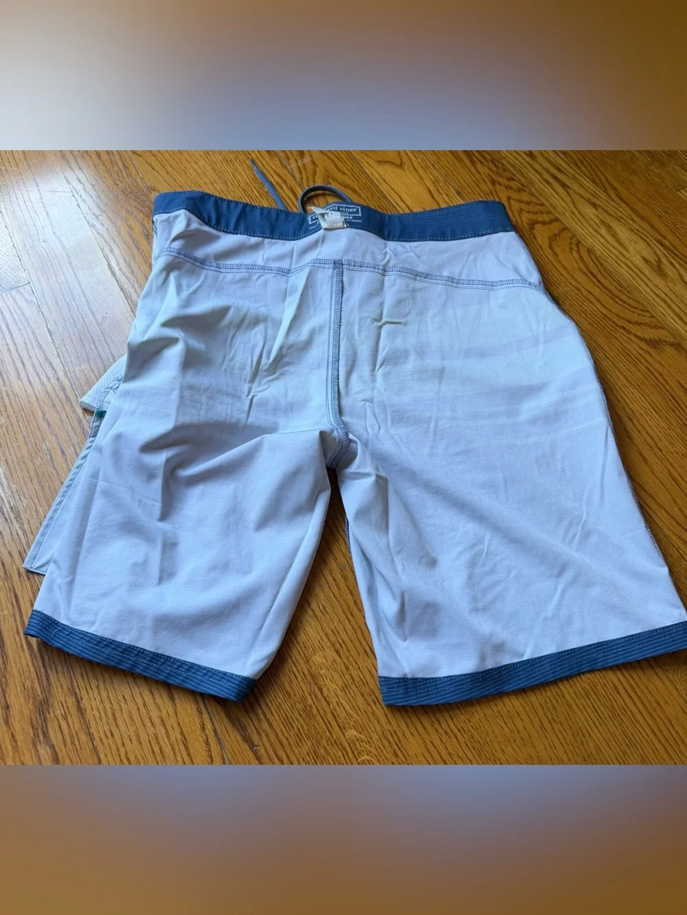 Vineyard Vines Performance Board Shorts Striped Blue Teal Men’s 28